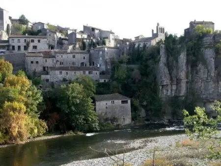 Mas Saint-Esprit : maison 7 chambres, piscine et histoire en Ardèche : photo 44