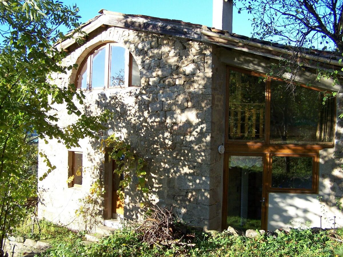 Maison pierre 7 pers. – Terrasse sud, vue vallée Ardèche - Photo 1