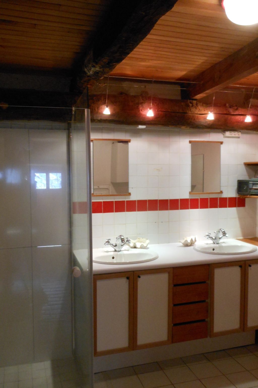 Maison en pierre du XIVe siècle à Gluiras, vue vallée de la Glueyre - Photo 18