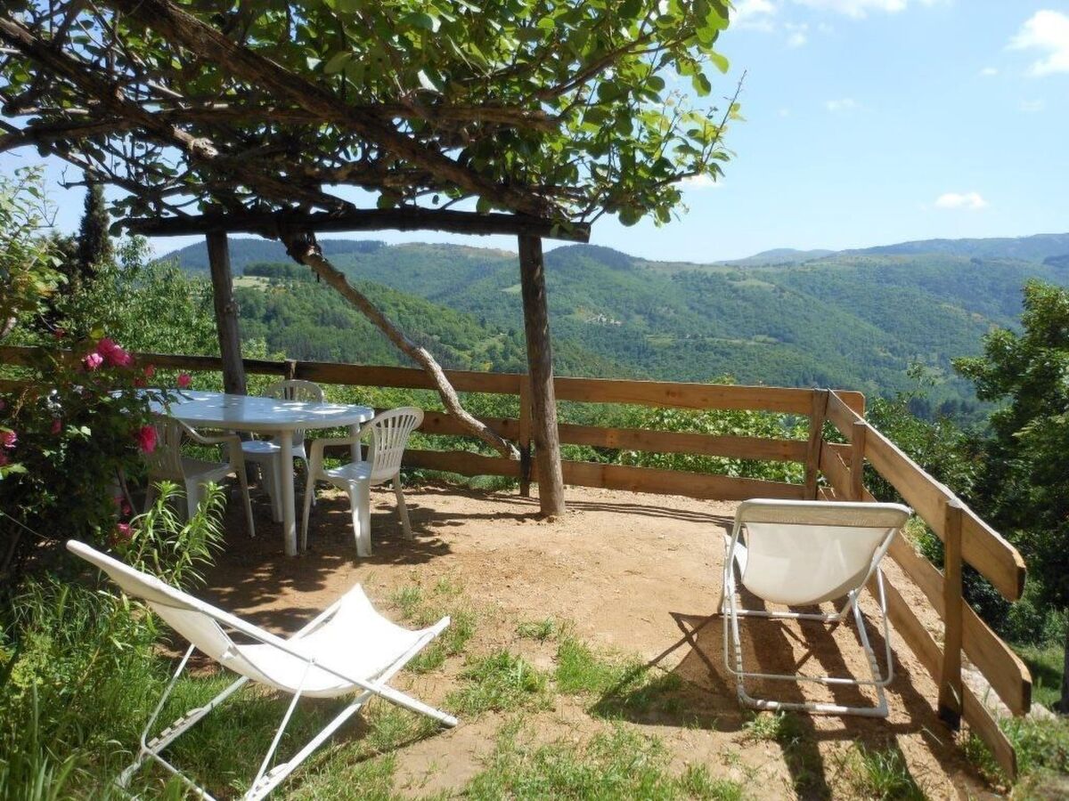 Maison en pierre du XIVe siècle à Gluiras, vue vallée de la Glueyre - Photo 24