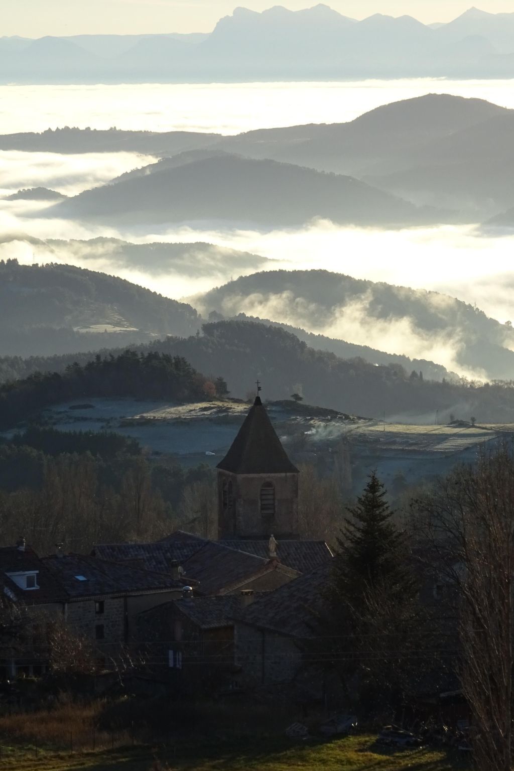 Maison en pierre du XIVe siècle à Gluiras, vue vallée de la Glueyre - Photo 31