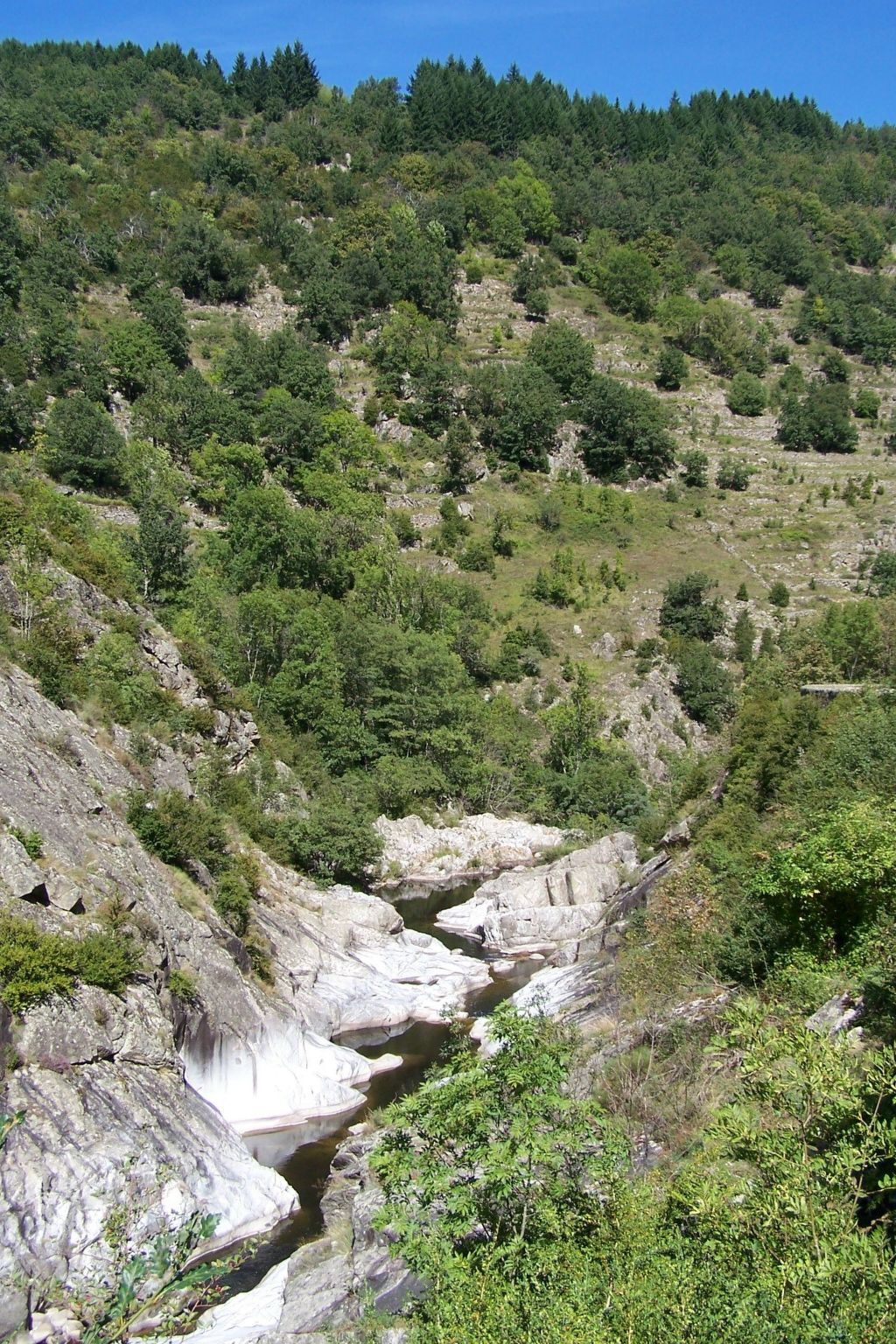 Les Glycines – Maison 6 chambres, vue Monts d'Ardèche - Photo 24