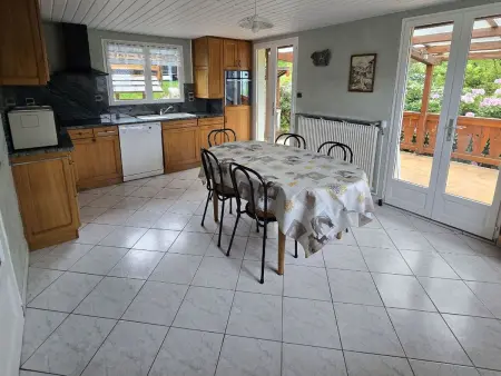 Le Chalet Sous Les Sapins, mit Swimmingpool, Sau - Photo 8