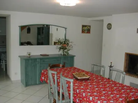 Maison en pierre avec piscine chauffée à Brotte lès Ray : photo 4