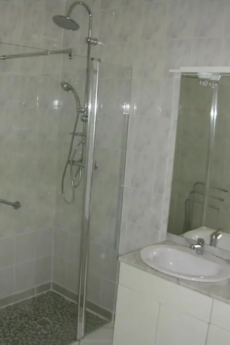 Maison en pierre avec piscine chauffée à Brotte lès Ray : photo 8