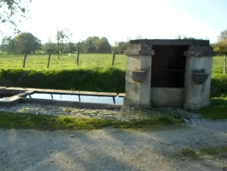 Maison en pierre avec piscine chauffée à Brotte lès Ray : photo 26