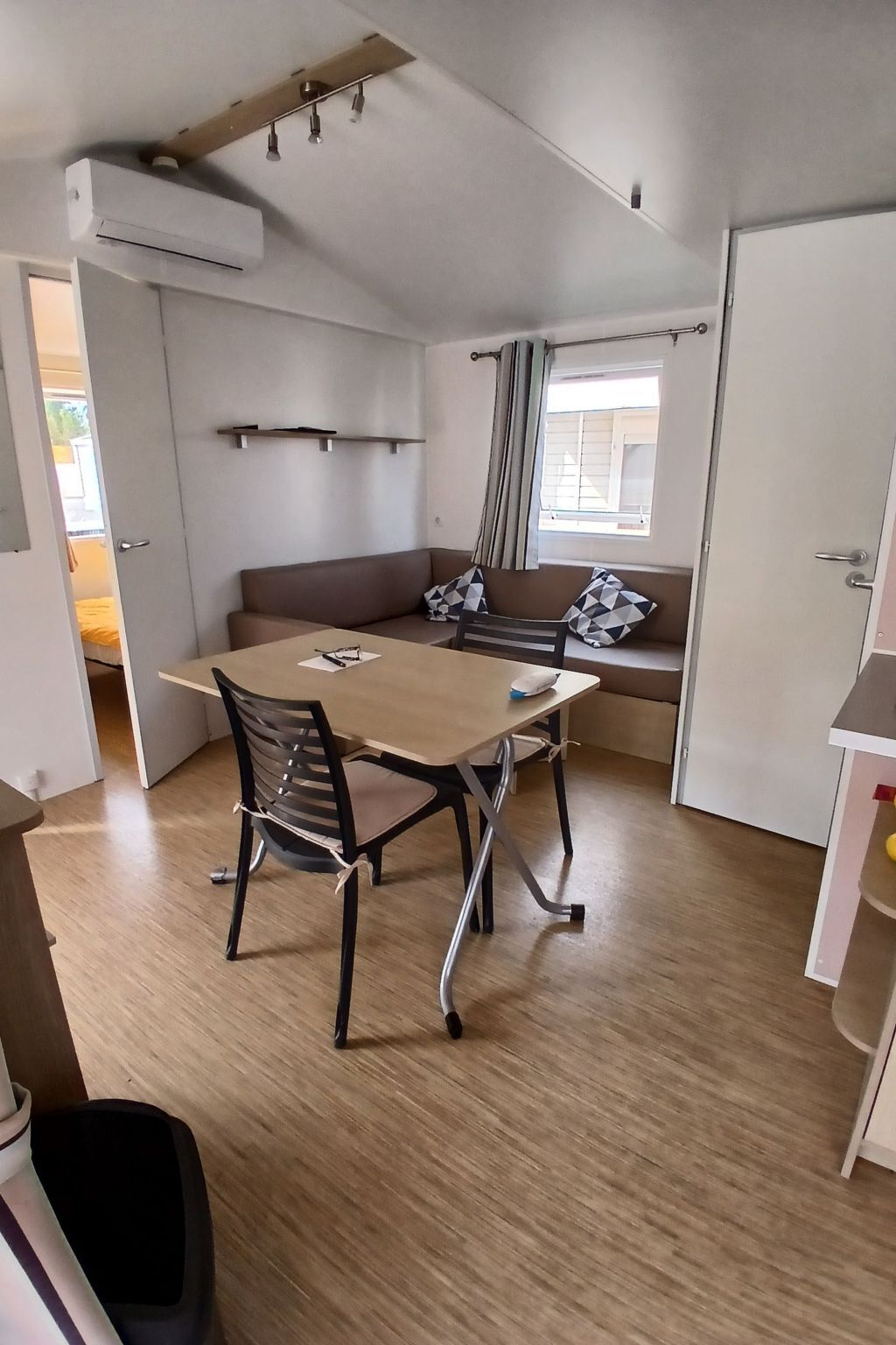 Mobil-home Les Dunes, 2 ch. à 20 m de la mer - Photo 4