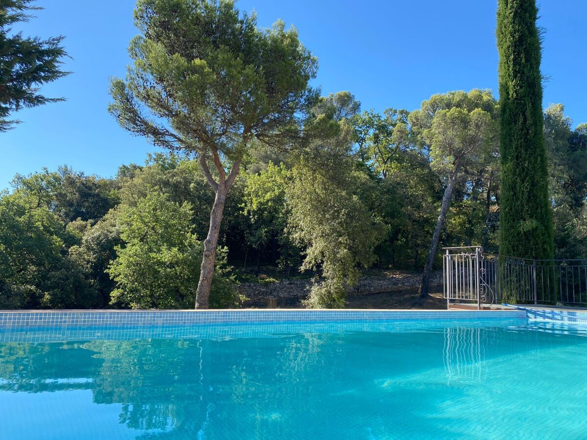 Villa 5 chambres avec piscine débordement à Bagnols-sur-Cèze - Photo 2