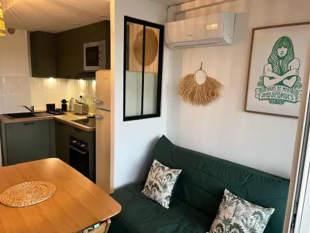 Duplex climatisé avec piscine à 150 m de la plage : photo 3
