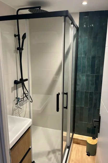 Duplex climatisé avec piscine à 150 m de la plage : photo 13