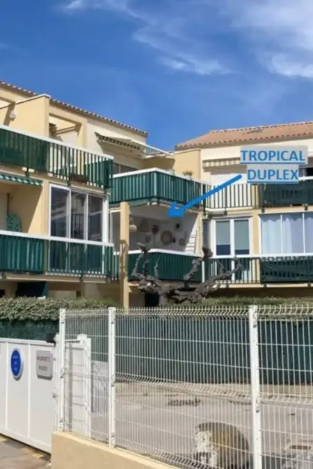 Duplex climatisé avec piscine à 150 m de la plage : photo 18