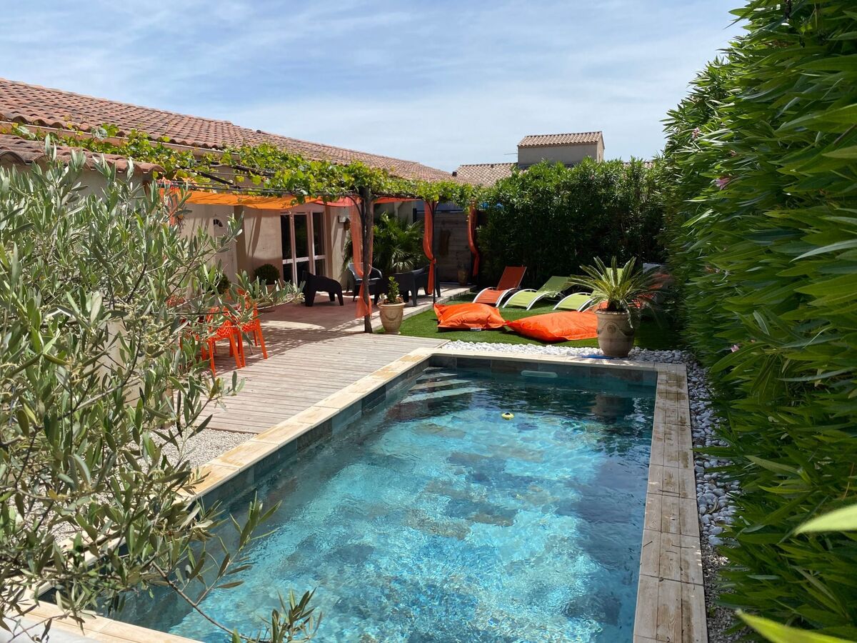 Villa Chemin du Lirac, piscine chauffée à Tavel - Photo 1