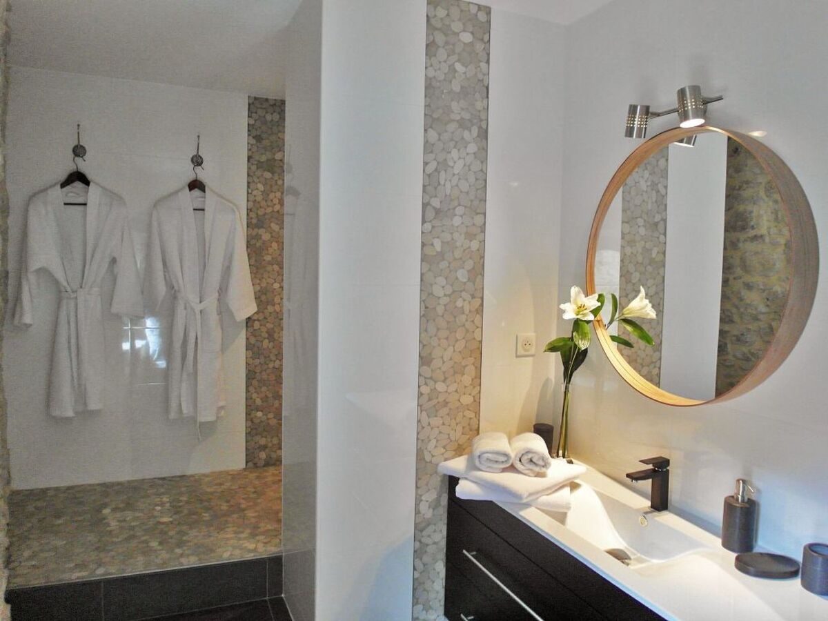 Loft Benjamin – 160 m² avec jacuzzi et terrasse panoramique - Photo 24