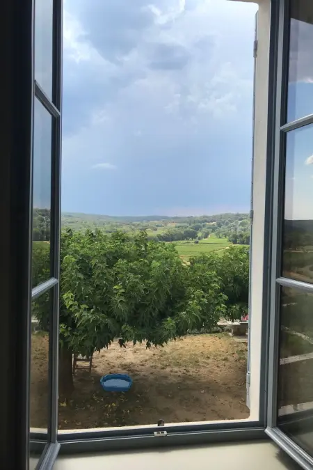 Gîte Maison Carrée à Cavillargues, piscine privée : photo 11