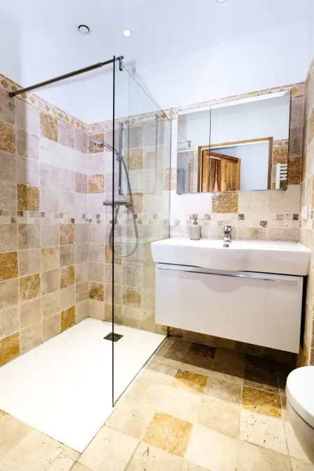 Maison dans un domaine viticole à Cavillargues avec piscine : photo 7