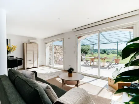 Maison dans un domaine viticole à Cavillargues avec piscine : photo 10