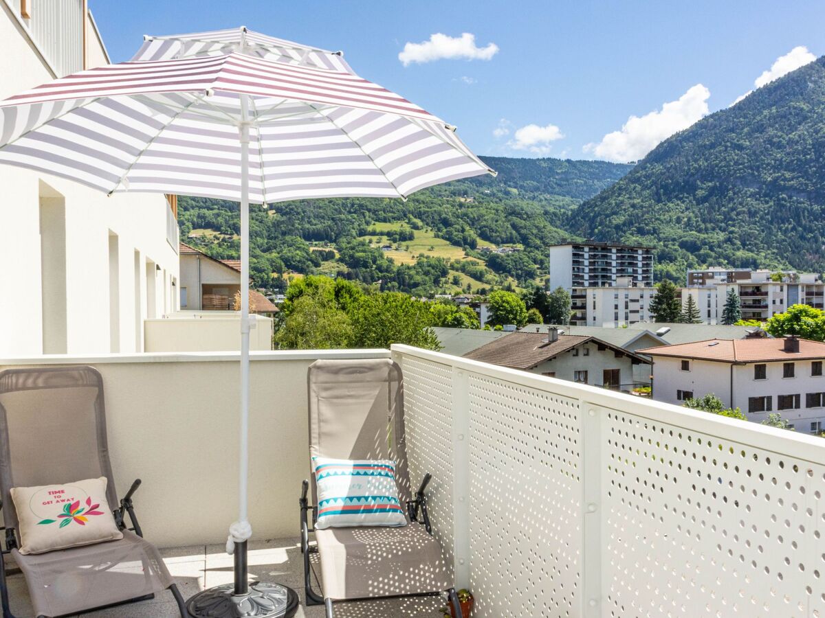 Appartement 6 pers. à Cluses, vue montagne et balcon - Photo 1