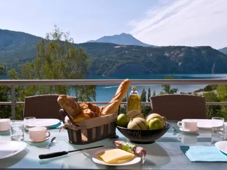 Appartement 4 chambres au bord du Lac de Serre-Ponçon - Photo 10