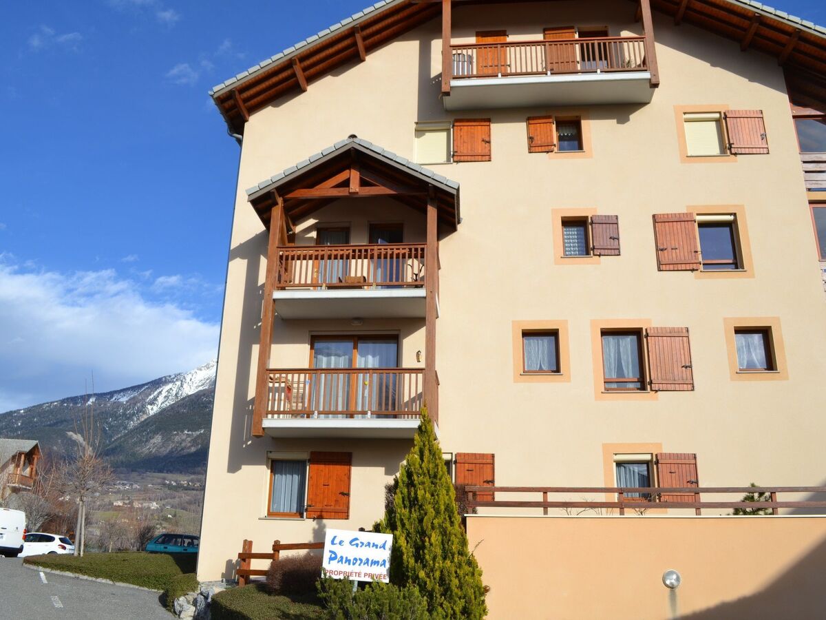 Appartement T3 Embrun, loggia sud et accès direct lac - Photo 2