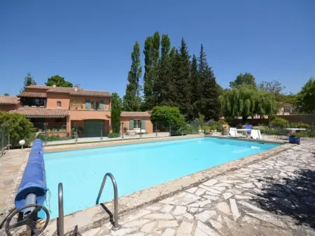 Appartement Malaucène, piscine et terrasse privée : photo 3