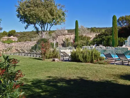 Cyprès du Paradis - Appartement Gordes, terrasse privée : photo 16