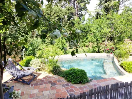 Location maison à Monteux, Ferienvilla Les Herbes Libres (Die freien Kräuter)