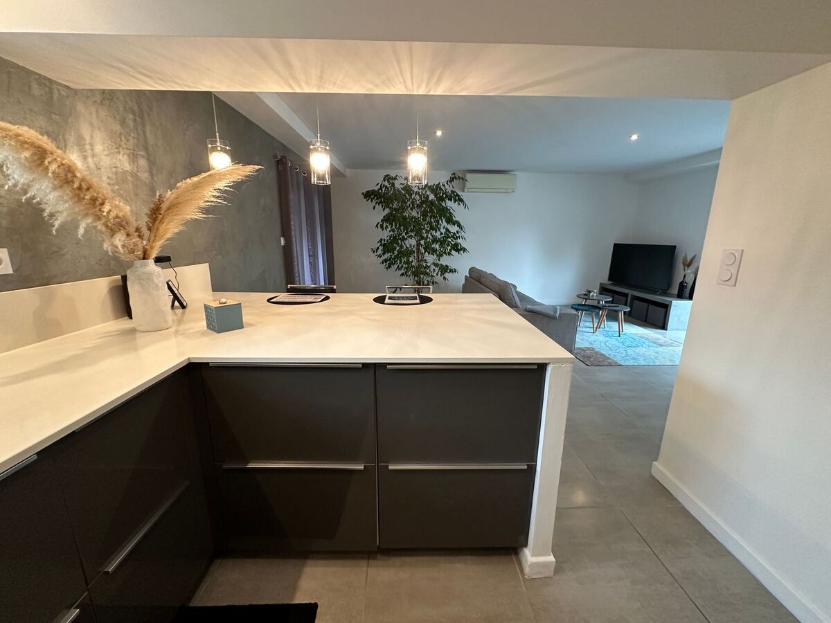Maison Provence 60m² piscine chauffée privée à Istres - Photo 18