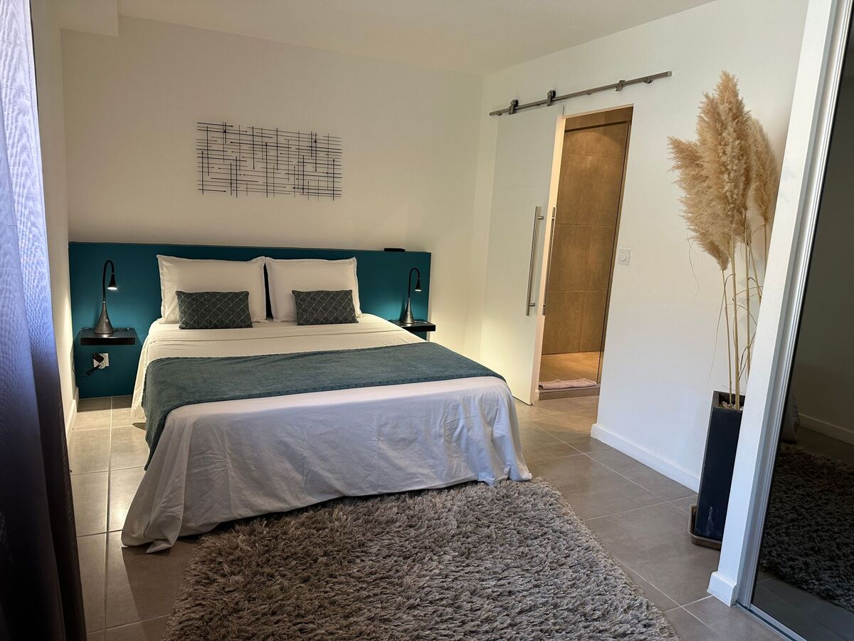 Maison Provence 60m² piscine chauffée privée à Istres - Photo 22