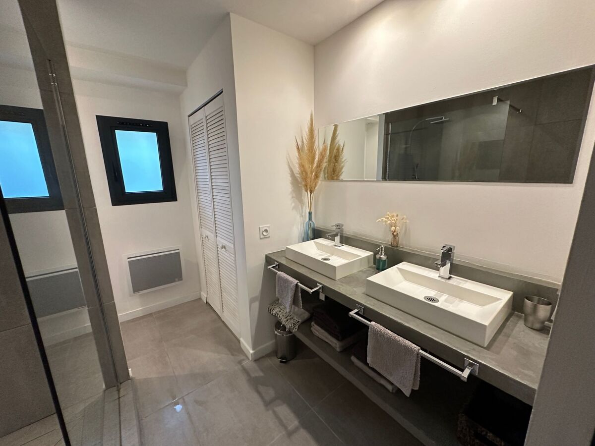 Maison Provence 60m² piscine chauffée privée à Istres - Photo 26