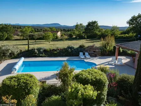 Les Amandiers, maison 2 chambres avec piscine à Aups : photo 41