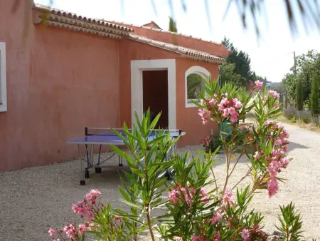 Les Amandiers, maison 2 chambres avec piscine à Aups : photo 43