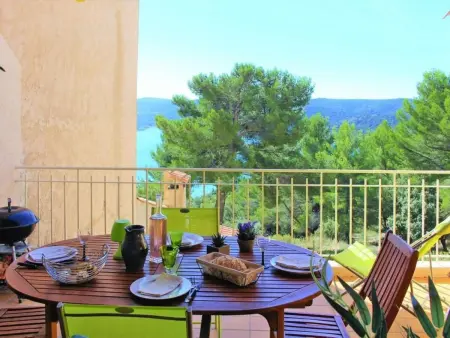 Location appartement à Allemagne en Provence, Wohnung mit Seeblick