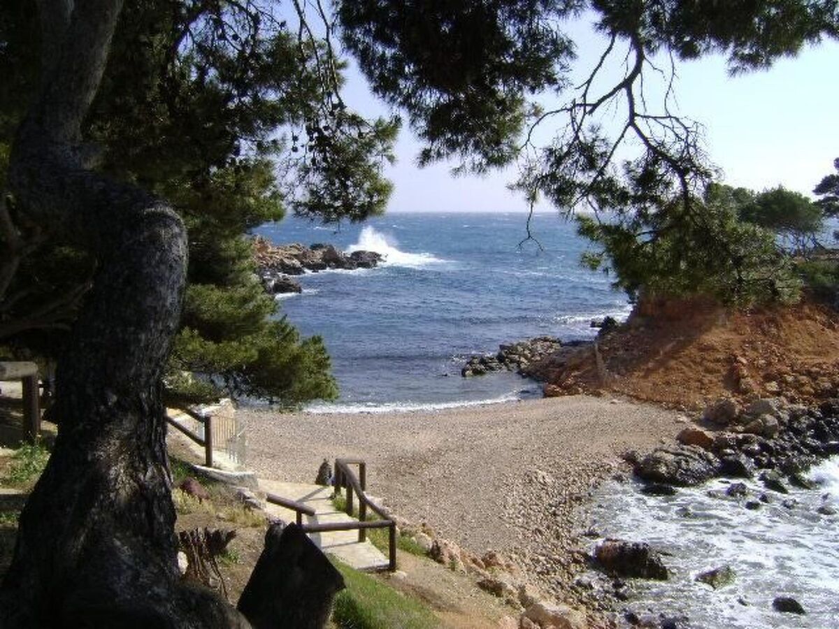 T2 climatisé 60 m de la plage à Bandol - Photo 12