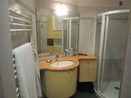Appartement 2 chambres avec jardin privé à Six-Fours - Photo 8
