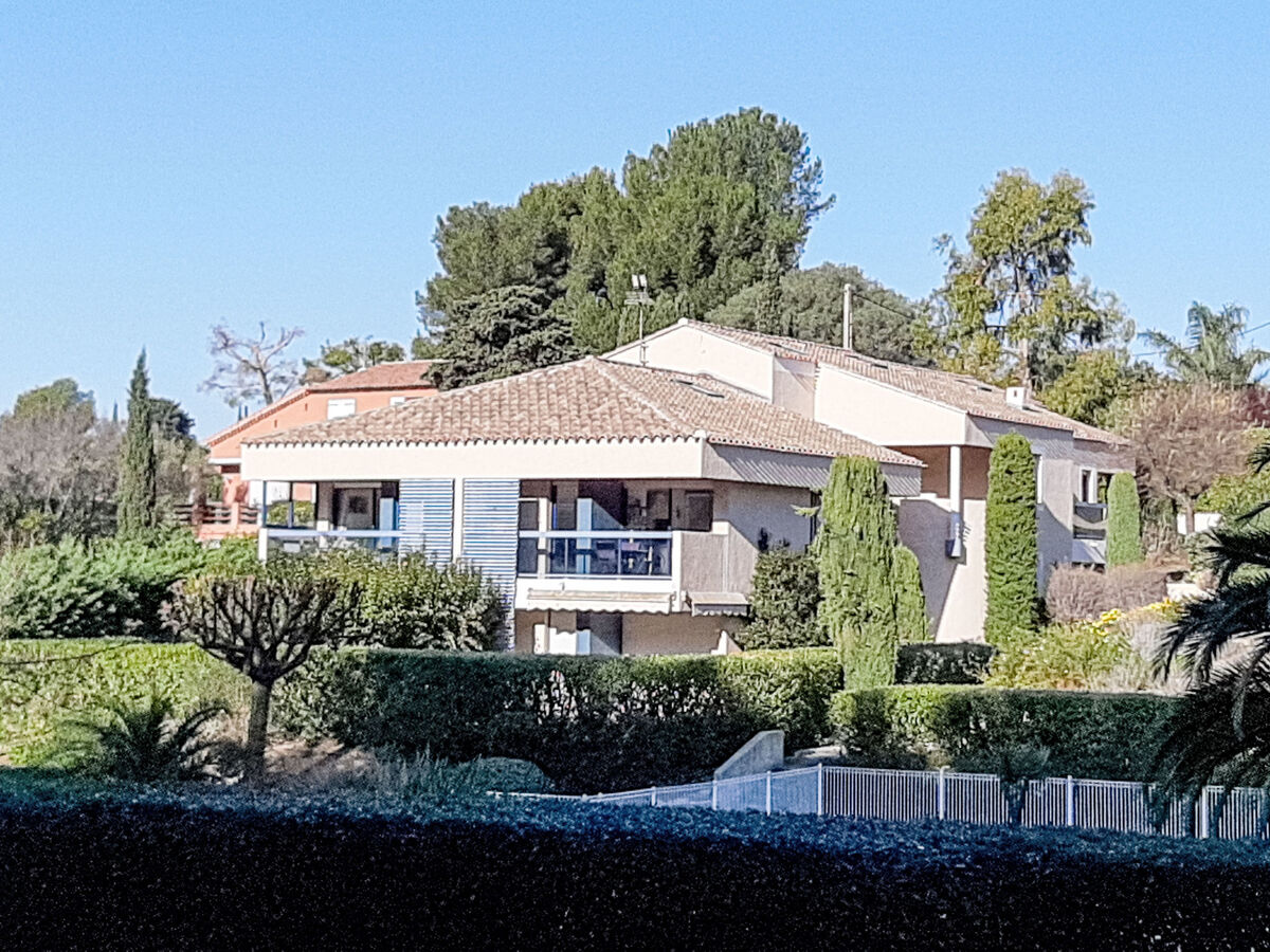Aigues Marines – Appartement 50m² face piscine - Photo 1