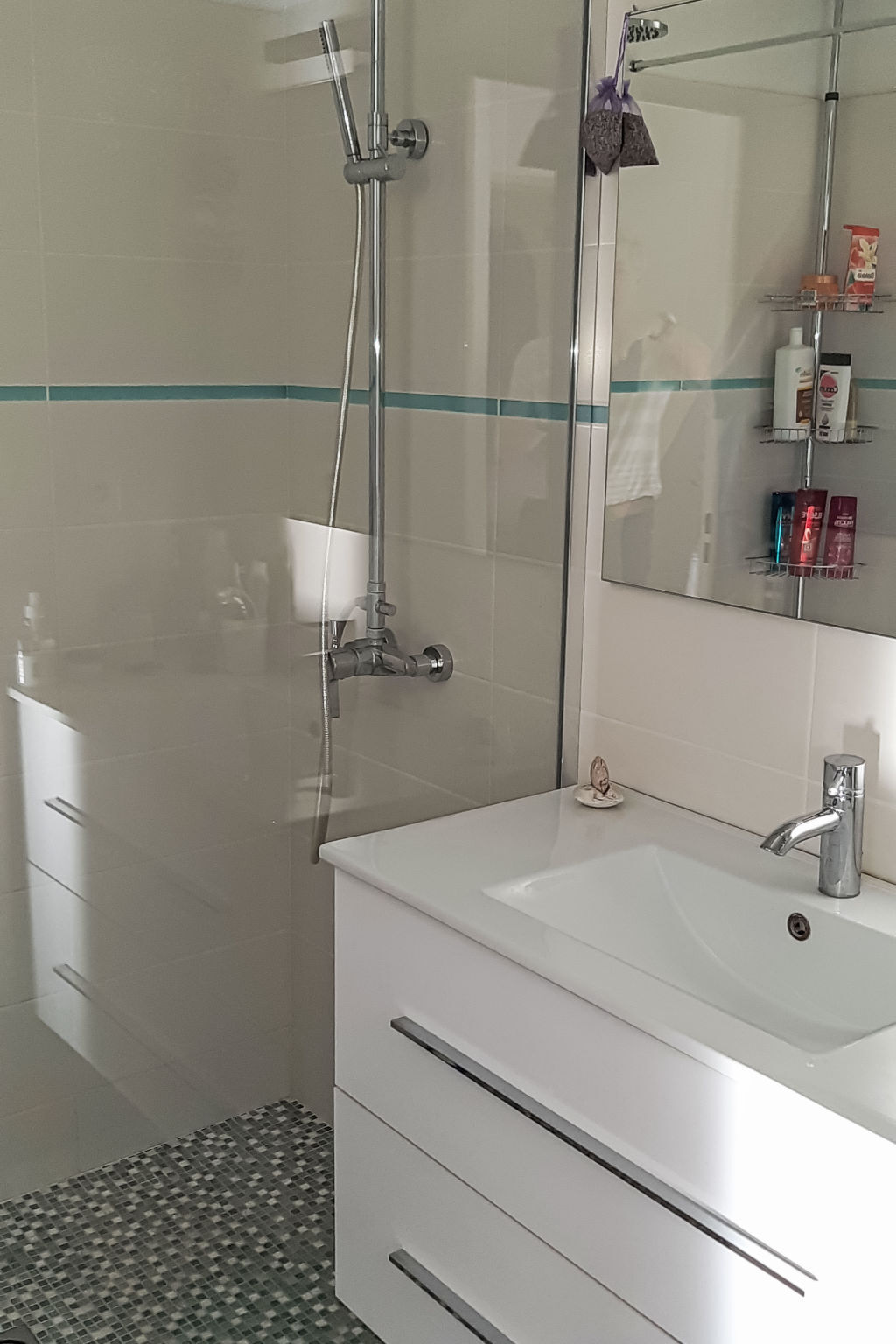 Aigues Marines – Appartement 50m² face piscine - Photo 12
