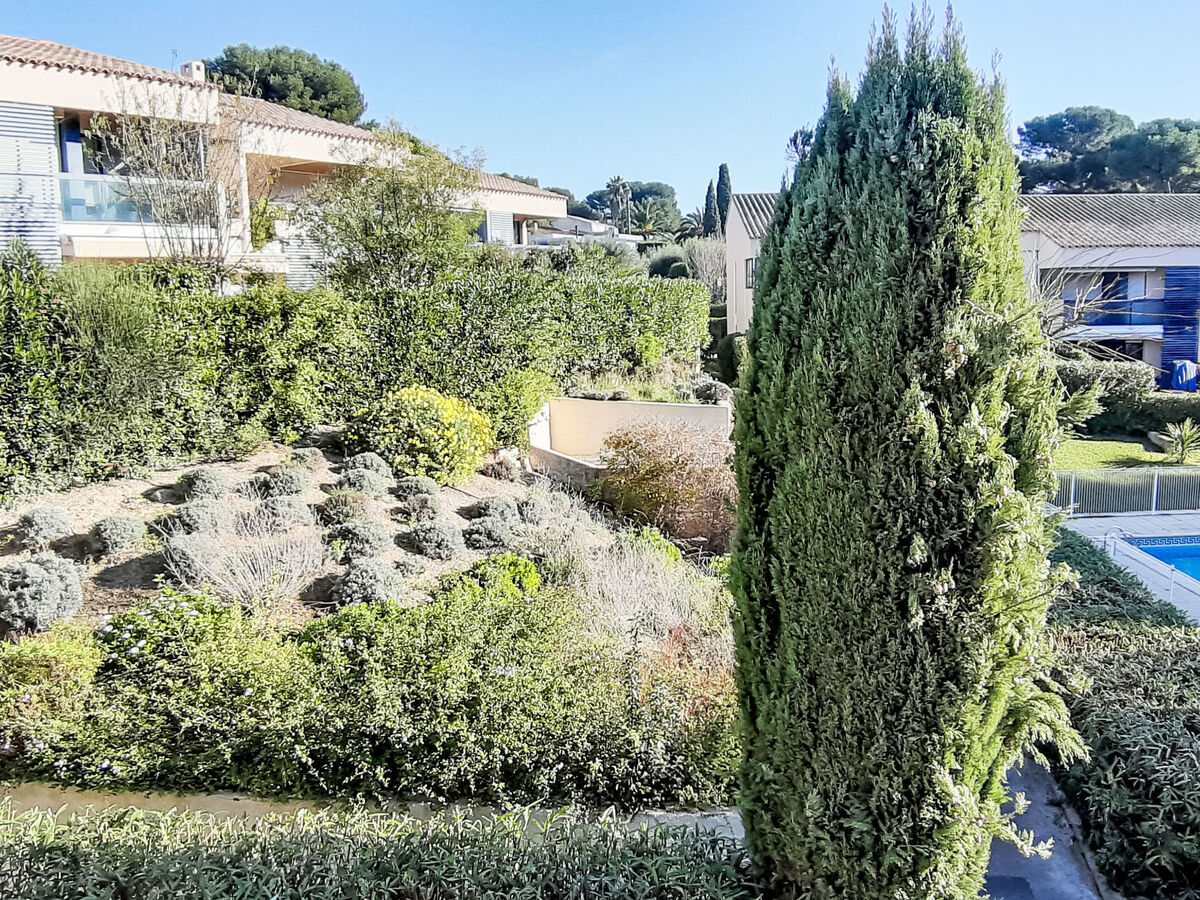 Aigues Marines – Appartement 50m² face piscine - Photo 14