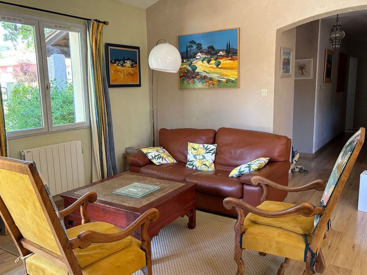 Maison Rians - Piscine 10×5 m, 3 chambres, 1200 m² - Photo 10