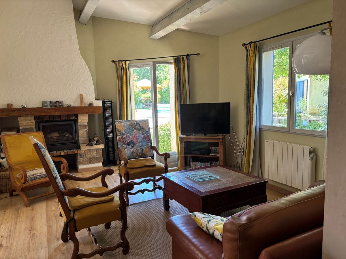 Maison Rians - Piscine 10×5 m, 3 chambres, 1200 m² - Photo 11