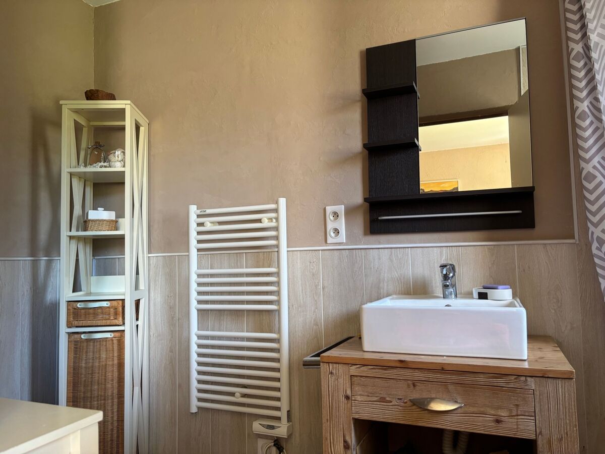 Maison Rians - Piscine 10×5 m, 3 chambres, 1200 m² - Photo 22
