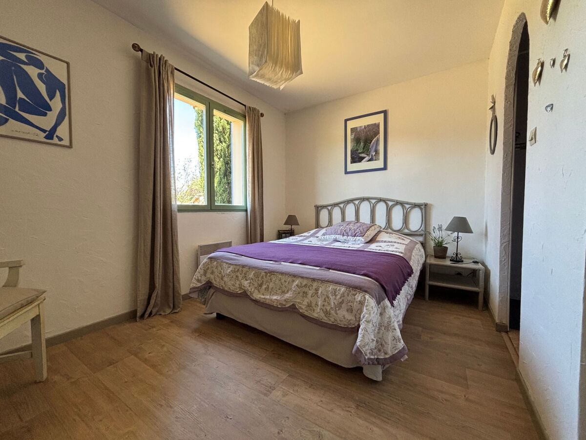 Maison Rians - Piscine 10×5 m, 3 chambres, 1200 m² - Photo 27