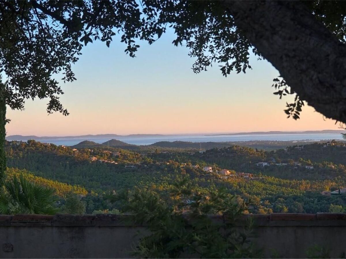Villa Valcros, 8 pers., vue baie d'Hyères et piscine - Photo 4