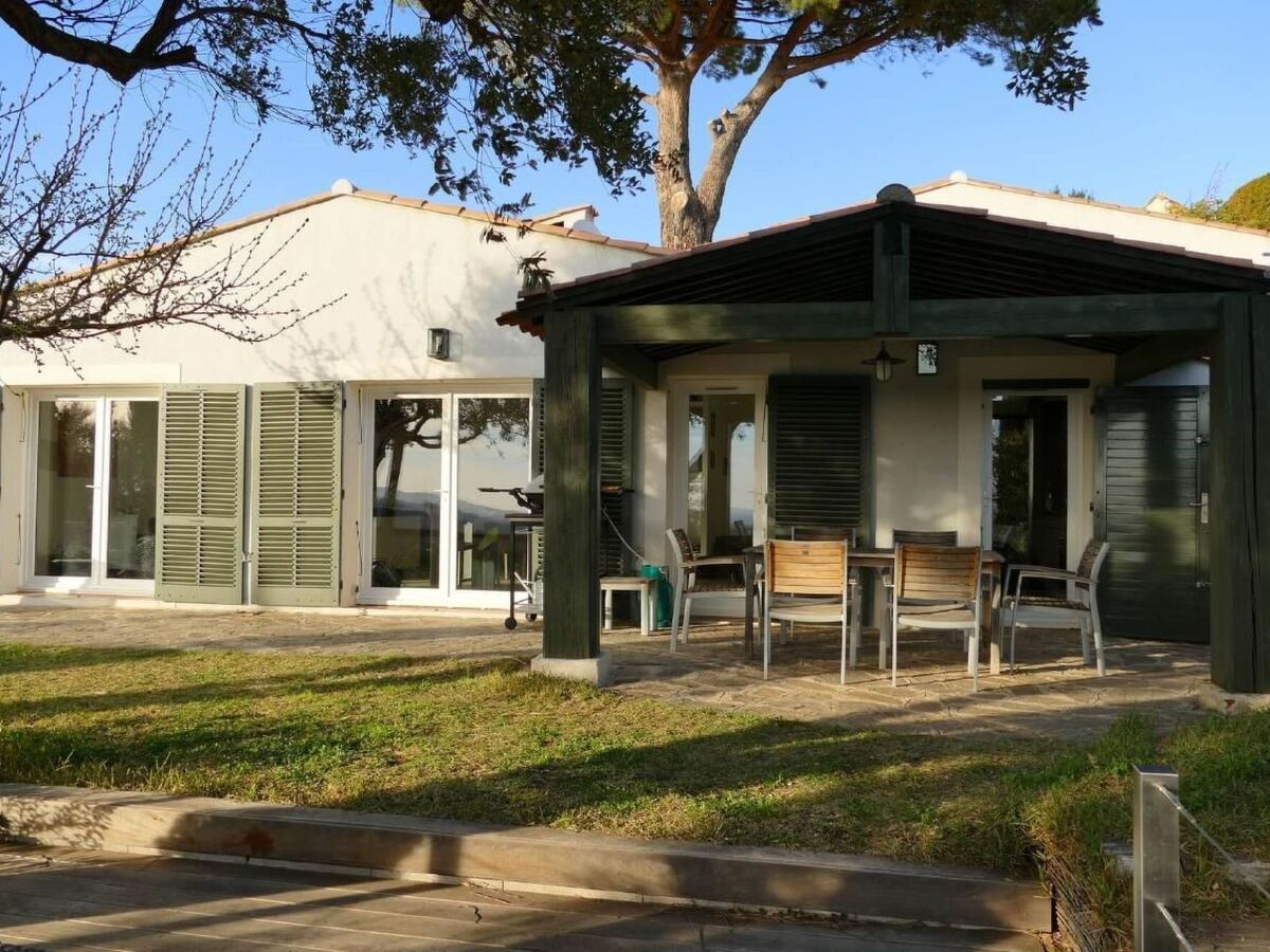 Villa Valcros, 8 pers., vue baie d'Hyères et piscine - Photo 9