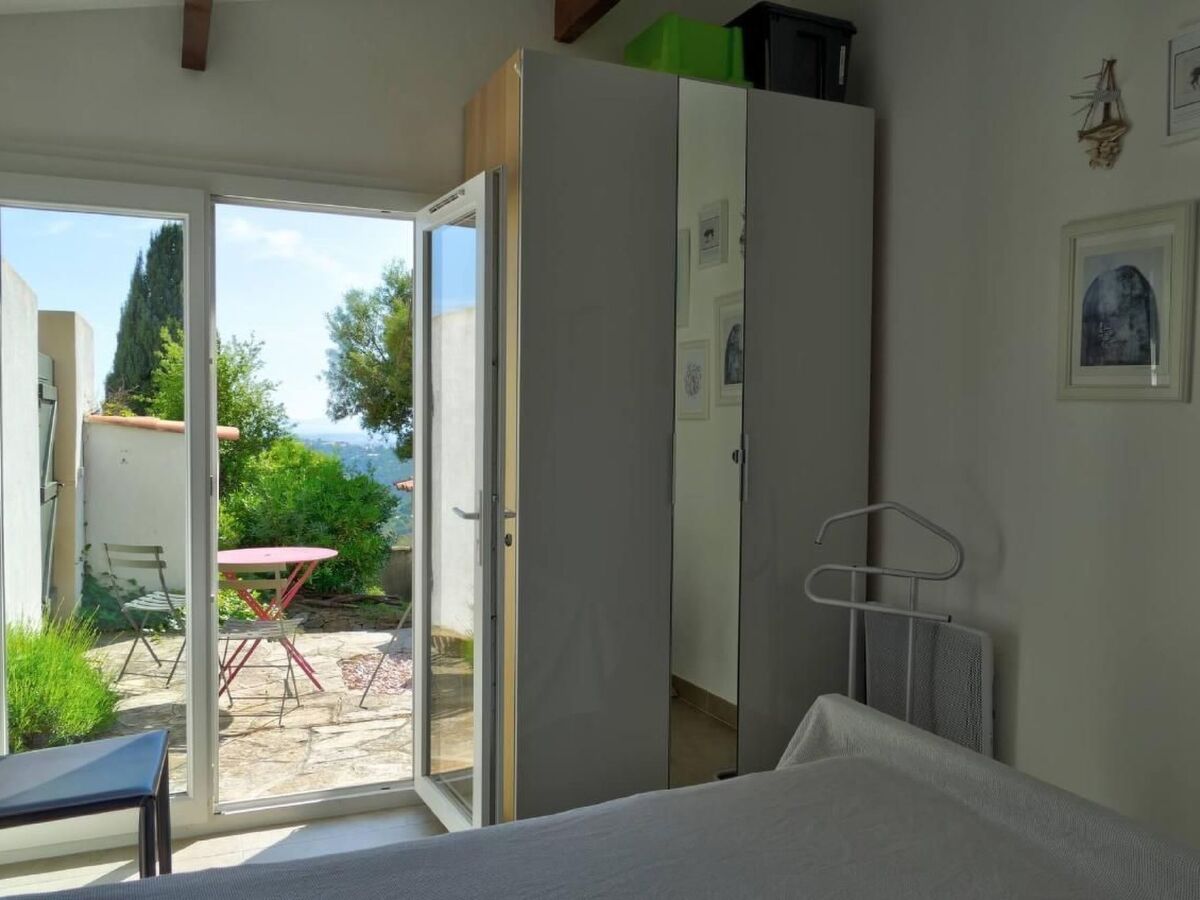 Villa Valcros, 8 pers., vue baie d'Hyères et piscine - Photo 13