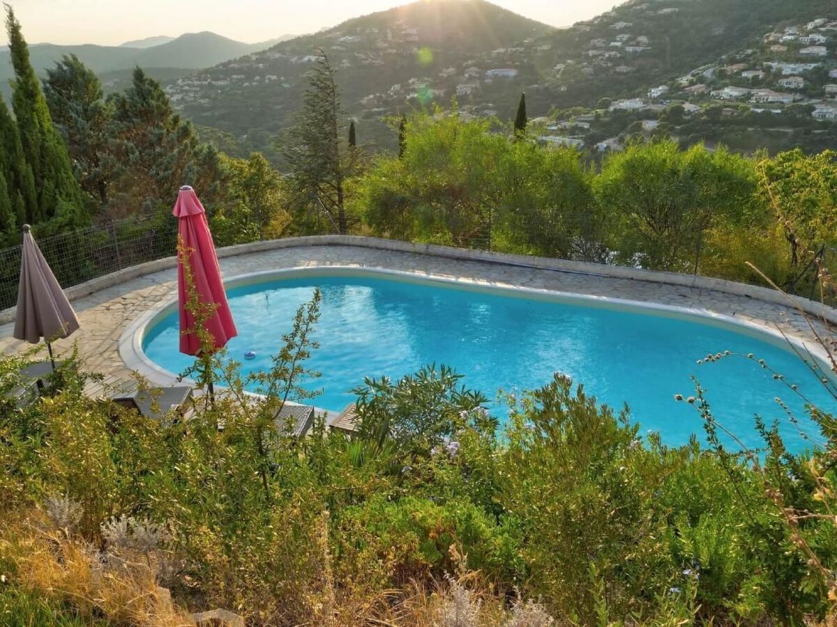 Villa Valcros, 8 pers., vue baie d'Hyères et piscine - Photo 44