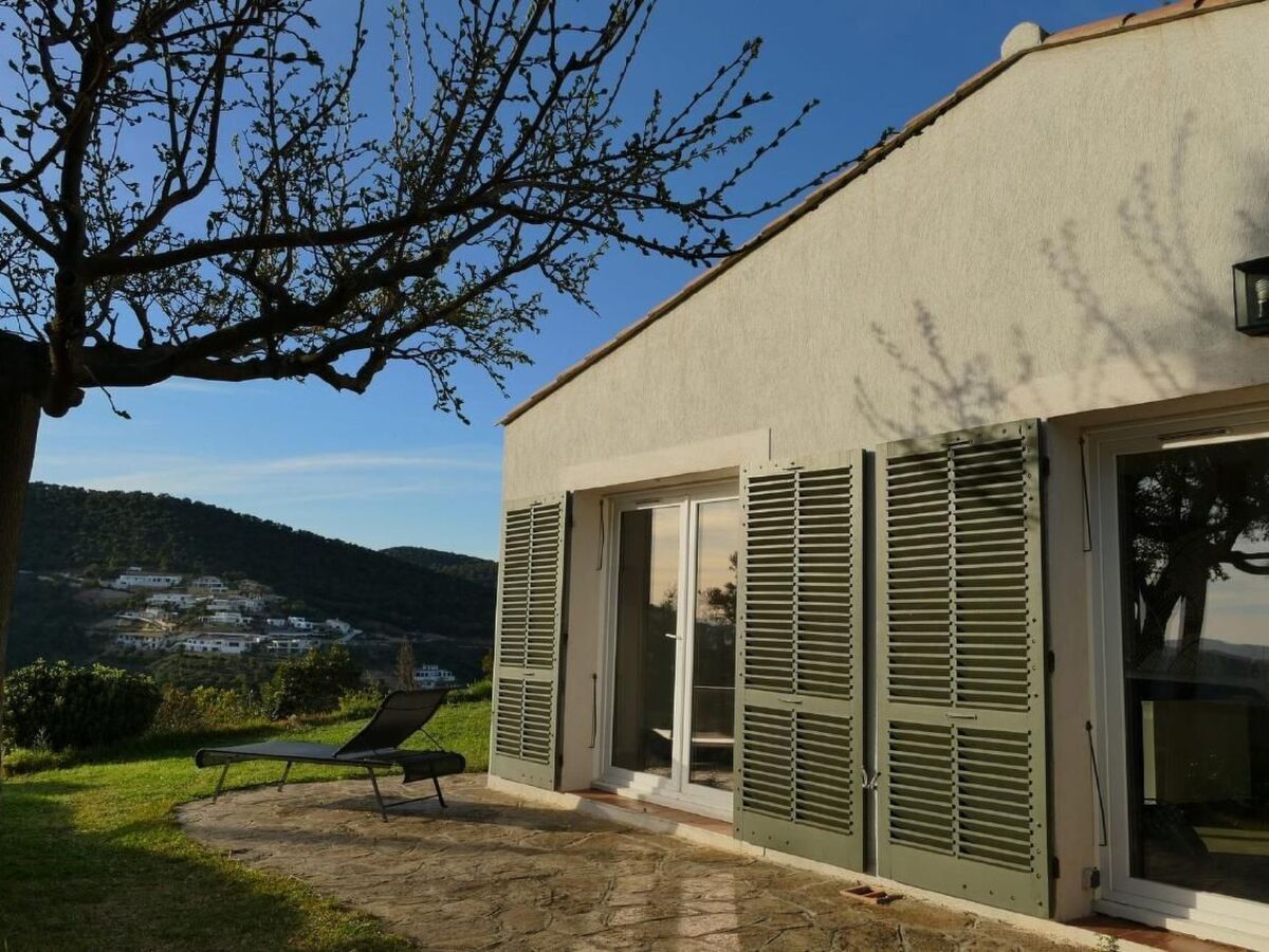 Villa Valcros, 8 pers., vue baie d'Hyères et piscine - Photo 48