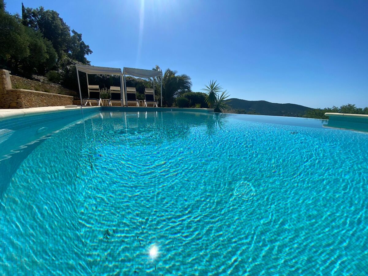 Villa contemporaine 250 m², piscine chauffée et vue Îles d'Or - Photo 4