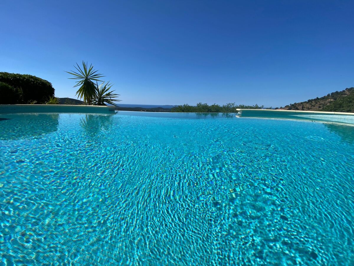 Villa contemporaine 250 m², piscine chauffée et vue Îles d'Or - Photo 5