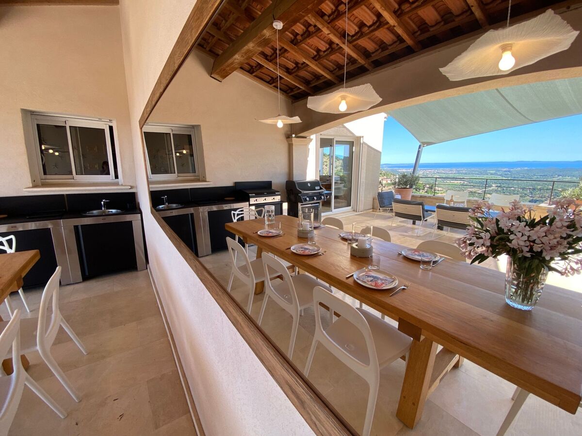 Villa contemporaine 250 m², piscine chauffée et vue Îles d'Or - Photo 12