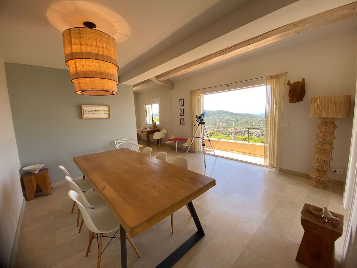 Villa contemporaine 250 m², piscine chauffée et vue Îles d'Or - Photo 15